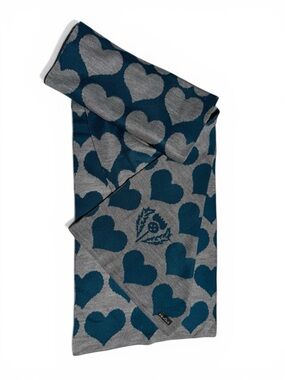 Fraas Gray and Teal Heart Scarf